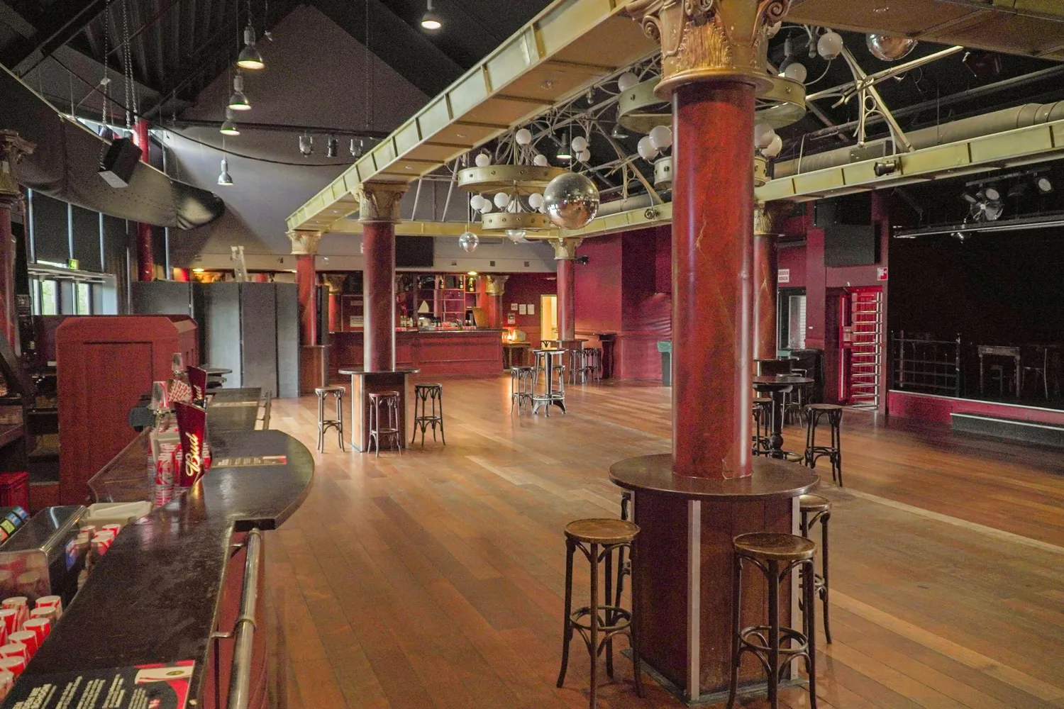 Ballroom bewerkt 1
