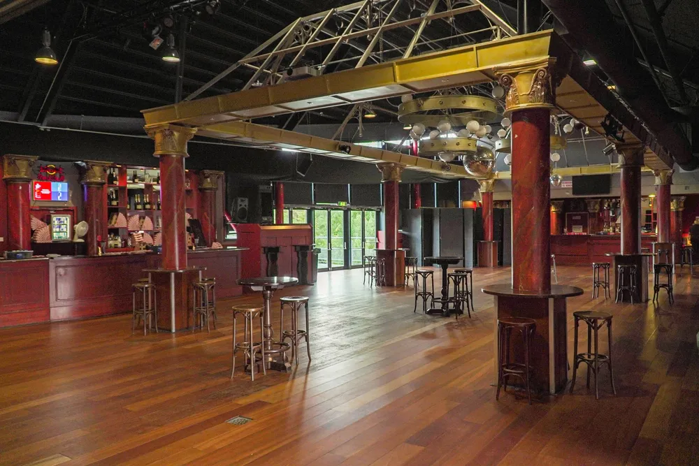 Ballroom bewerkt 2